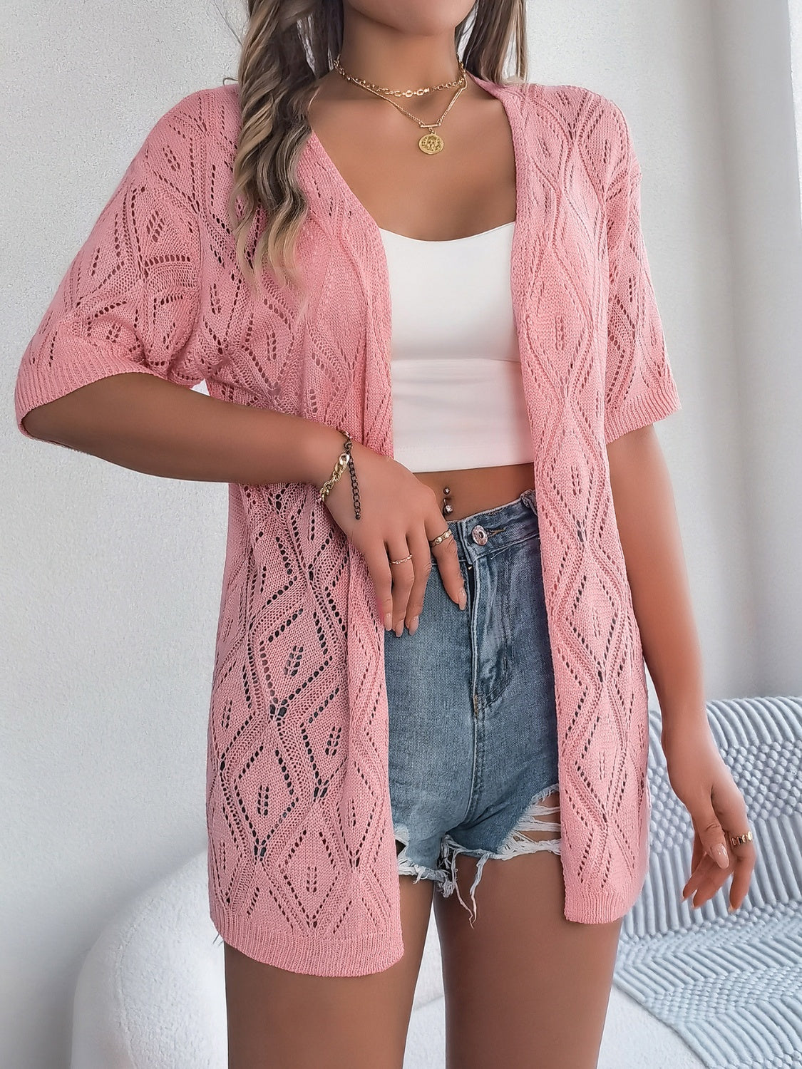 Valenzora | Offen geschnittene Strickjacke mit kurzen Ärmeln