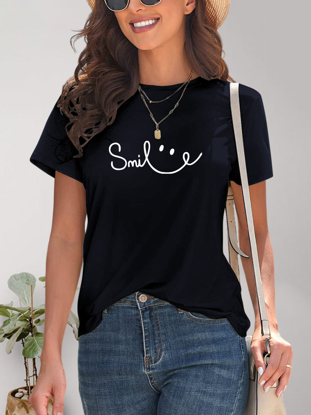Valenzora | Smile Crew Neck Kurzarm-T-Shirt