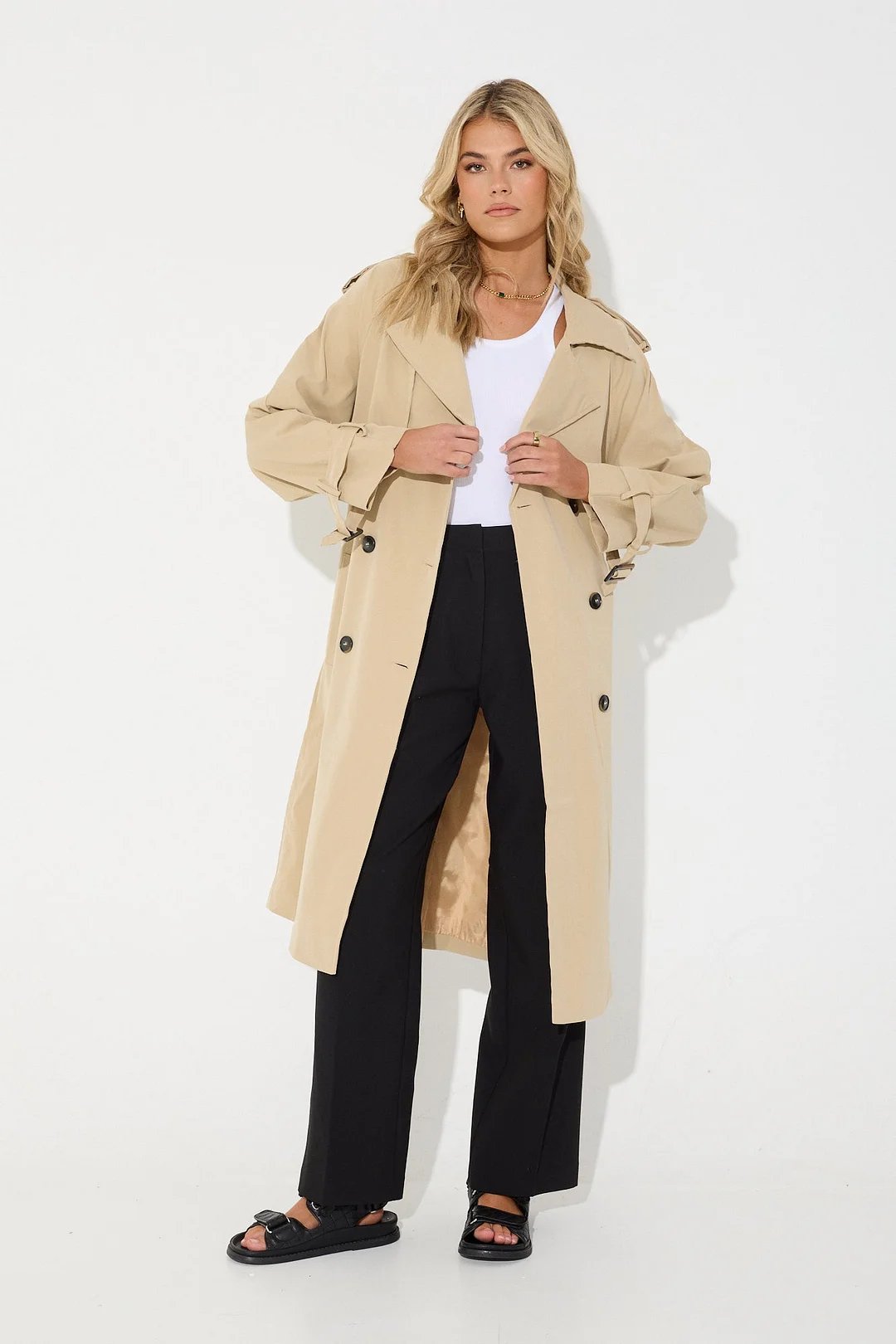 Valenzora | Lightweight windbreaker