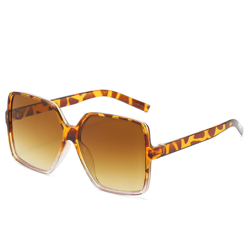 Valenzora | Large Gradient Sunglasses for Women