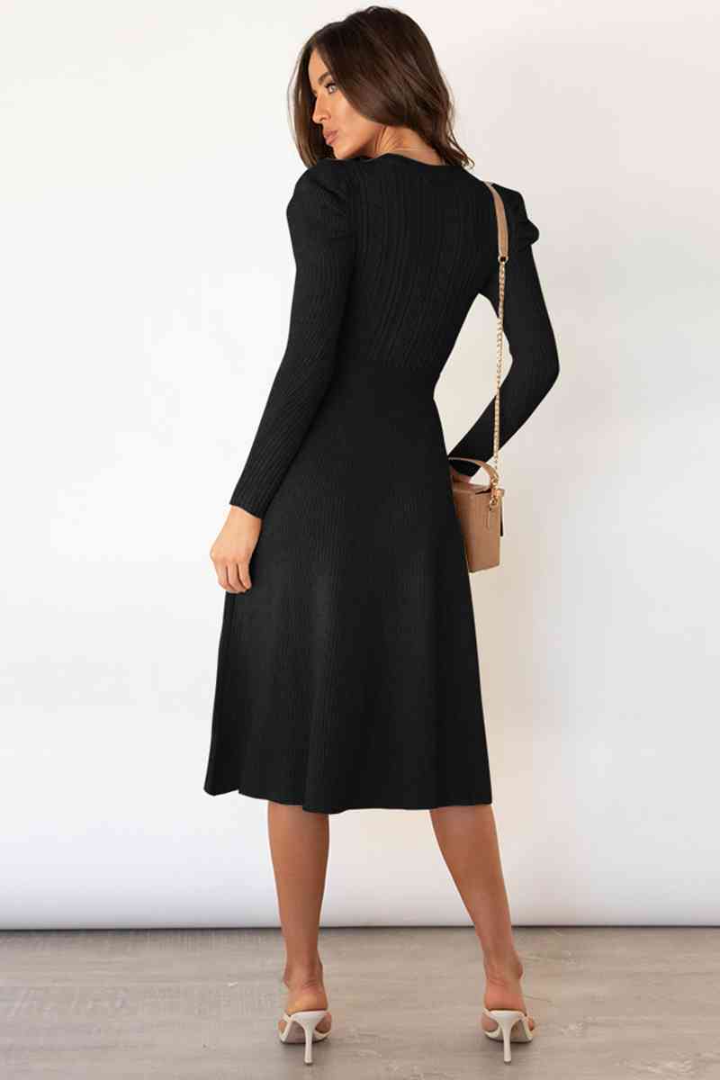 Valenzora | Rundhals-Langarm-Kleid mit Knotendetail an der Taille