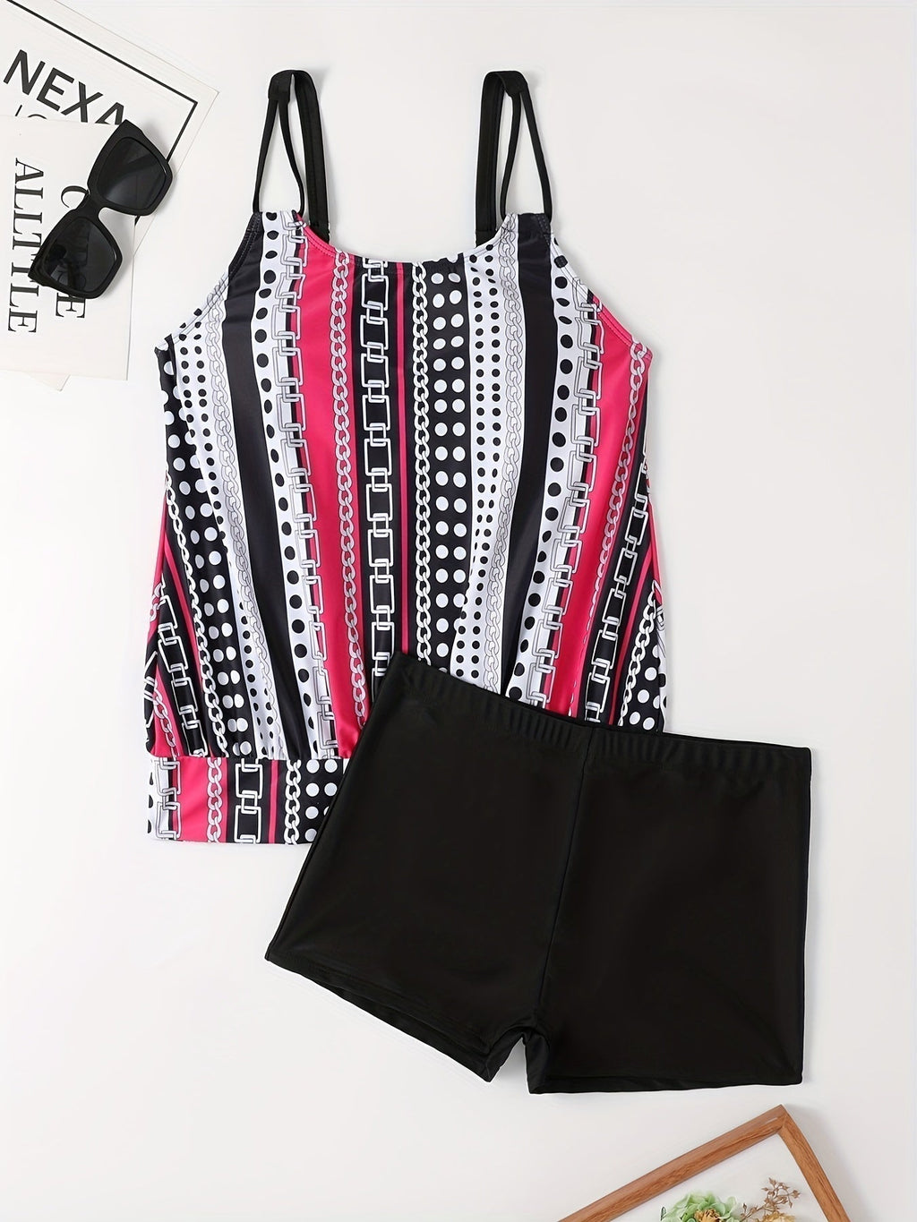 Valenzora | Tankini set with stripes and dots
