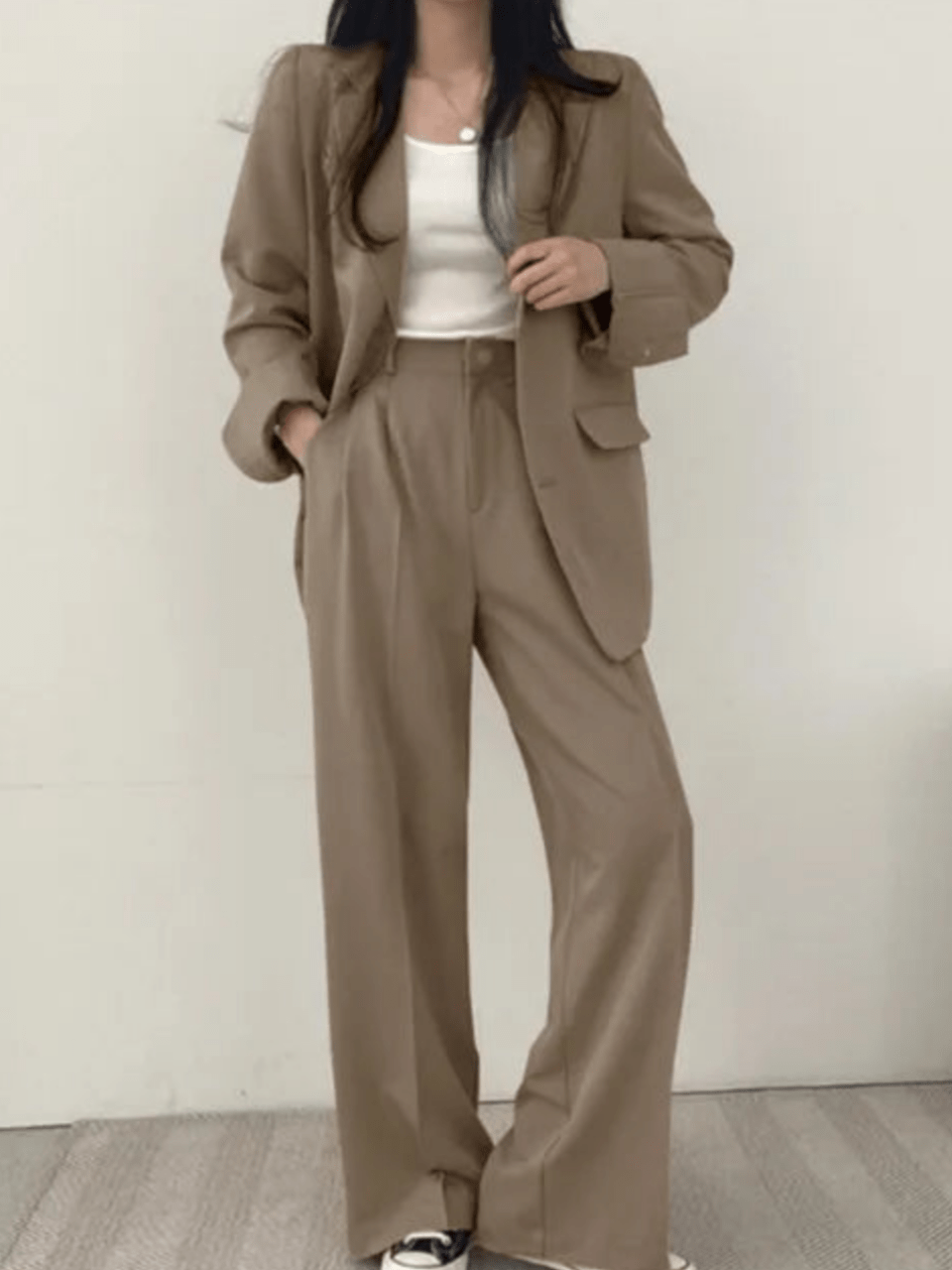 Valenzora | Two-piece women's suit, pantsuit, casual suit