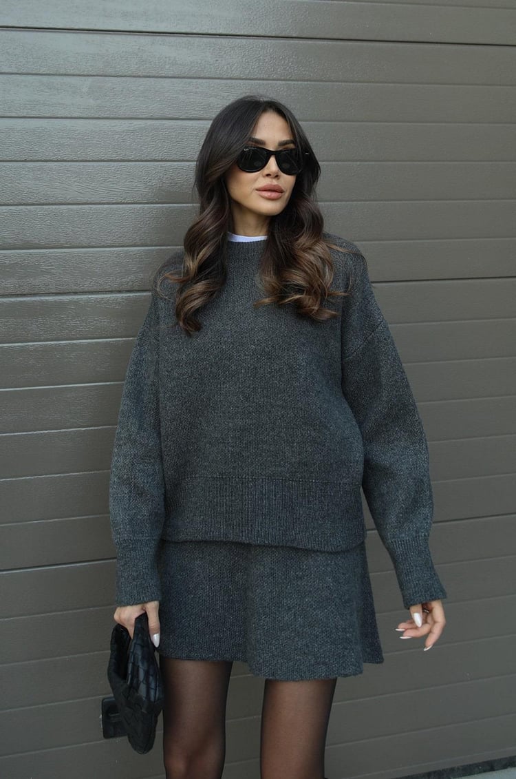 Valenzora | 1-piece knitwear set - women's sweater and skirt with a relaxed fit