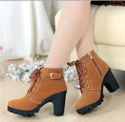 Ava - Lace-up ankle boots to spice up your autumn outfit