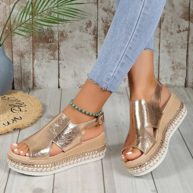 Valenzora | shiny sandals