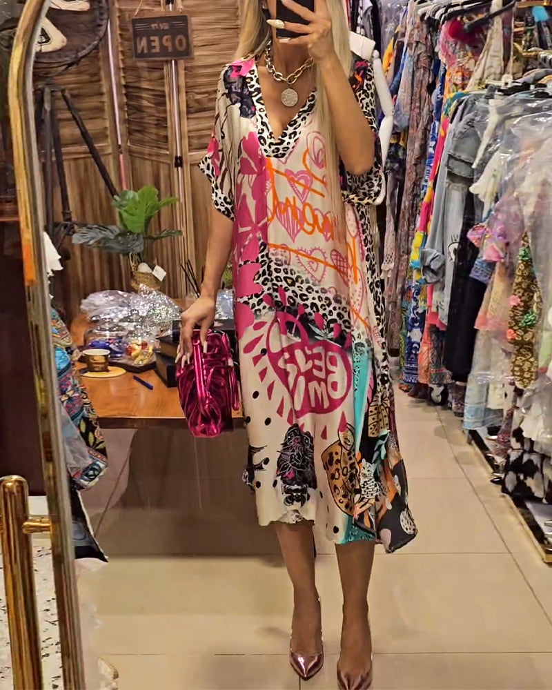 Valenzora | Casual dress with deep V-neck and leopard and colorful print