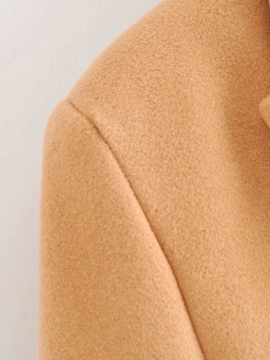 Valenzora | Double-breasted jacket with hood