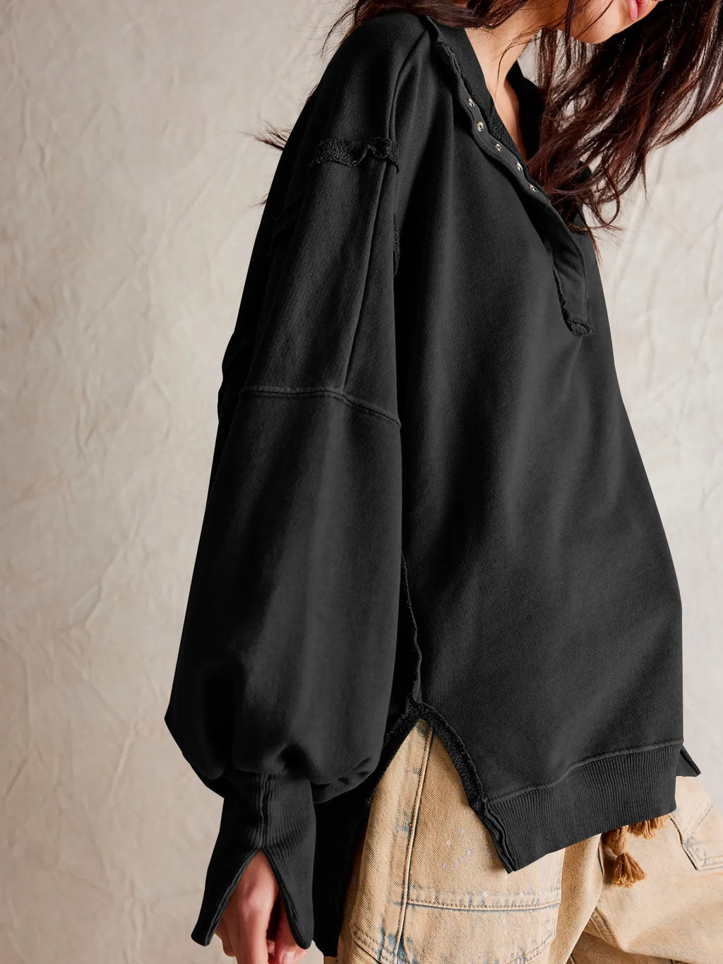 Valenzora - Casual sweatshirt with buttons and lamp sleeves