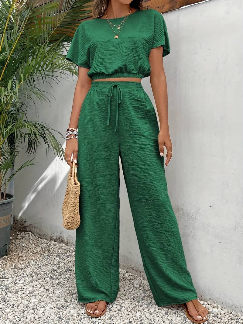 Valenzora | Schickes bauchfreies T-Shirt und Hose mit hohem Bund