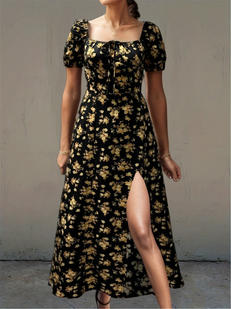 Valenzora | Casual dress with slit and short sleeves