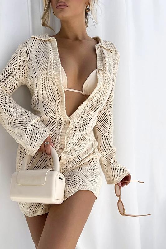 Valenzora | Wii throw with button placket