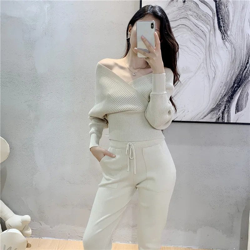 Valenzora | Women's Tracksuit – Comfortable and Stylish for Fitness and Leisure