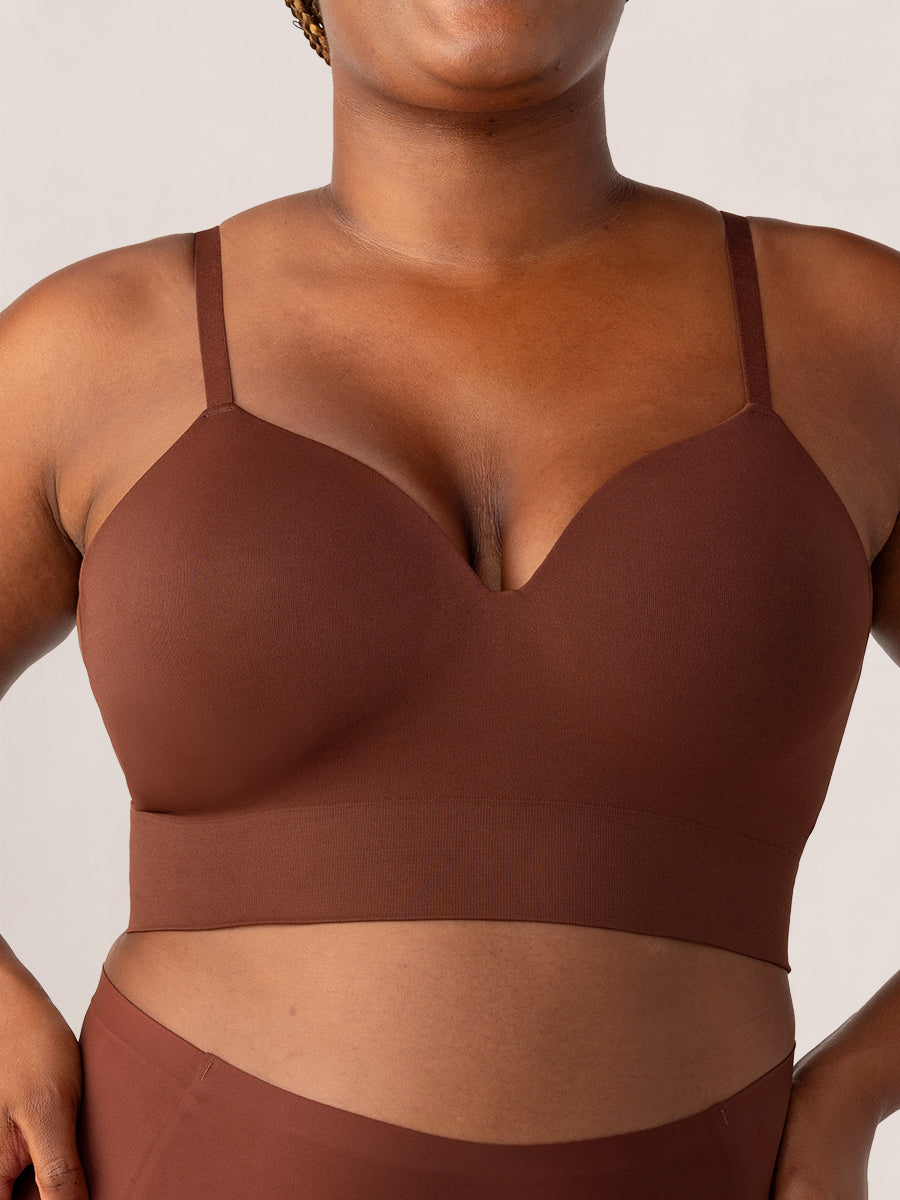 Wireless and seamless support bra