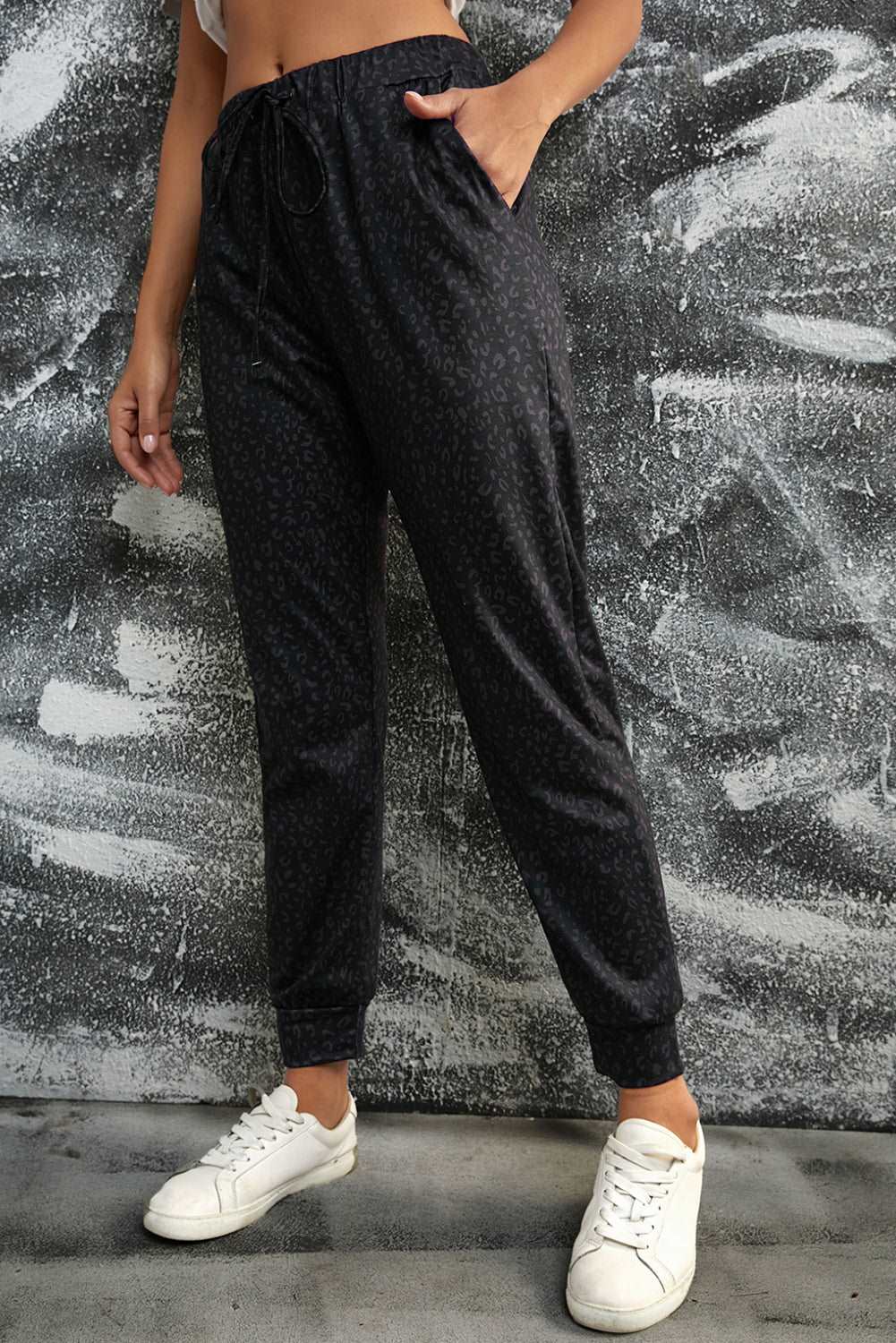 Valenzora | Leopard print jogging pants with pockets