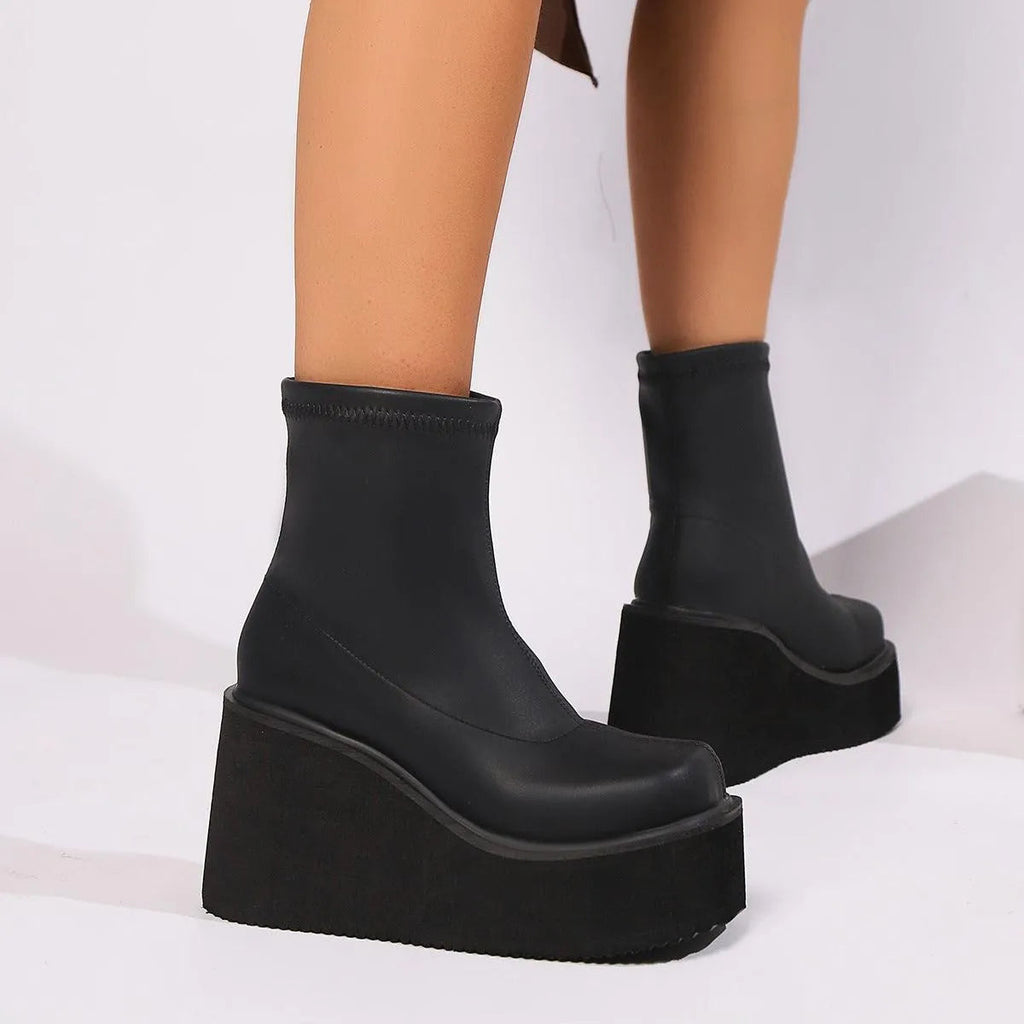 Valenzora | Wedge and platform ankle boots