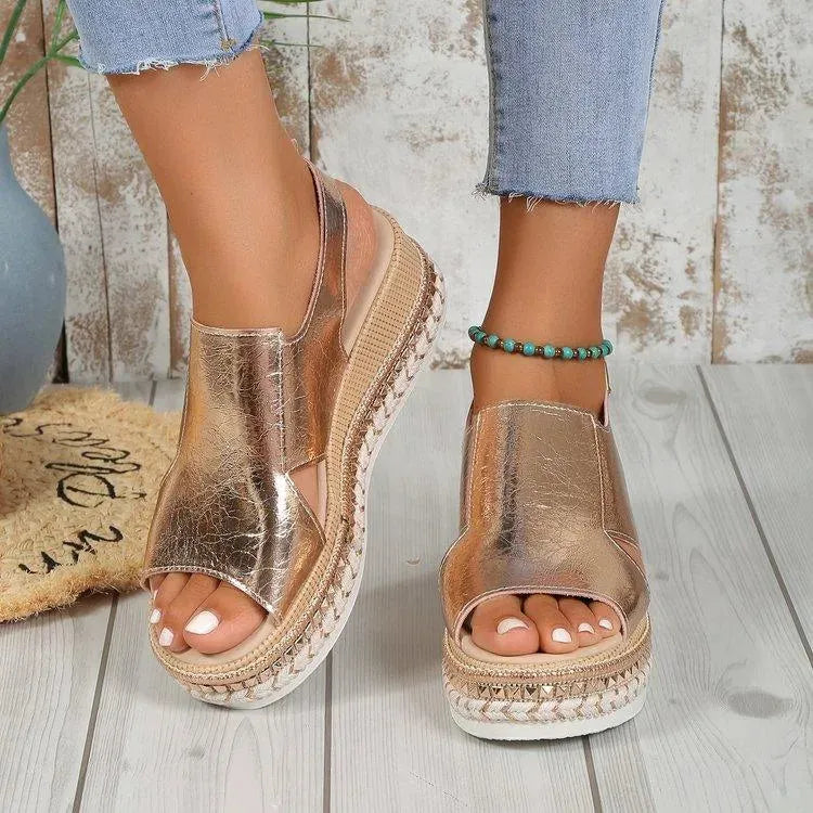 Valenzora | shiny sandals