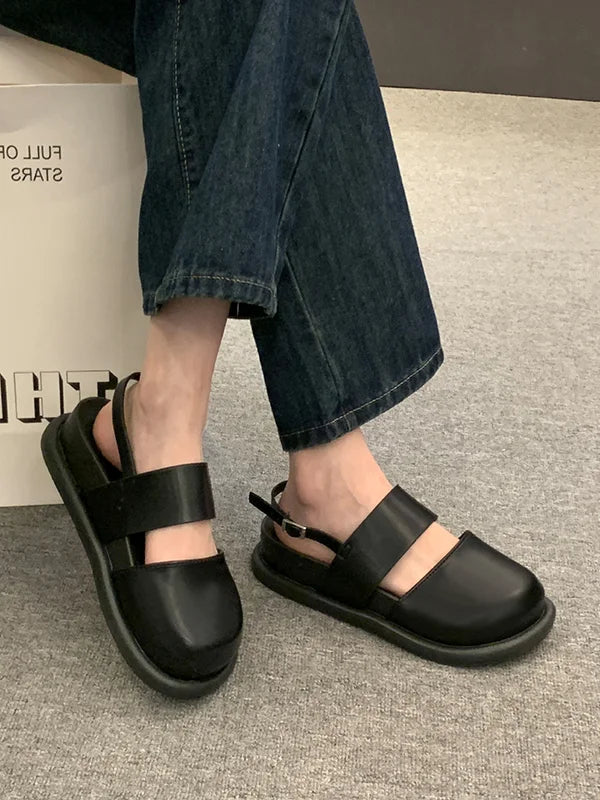 Sandalen mit geteilter Zehe