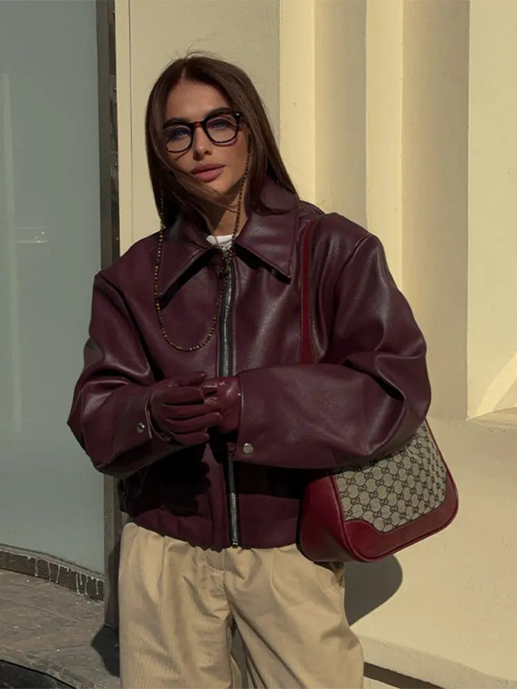 Valenzora | Leather jacket with a modern design for women