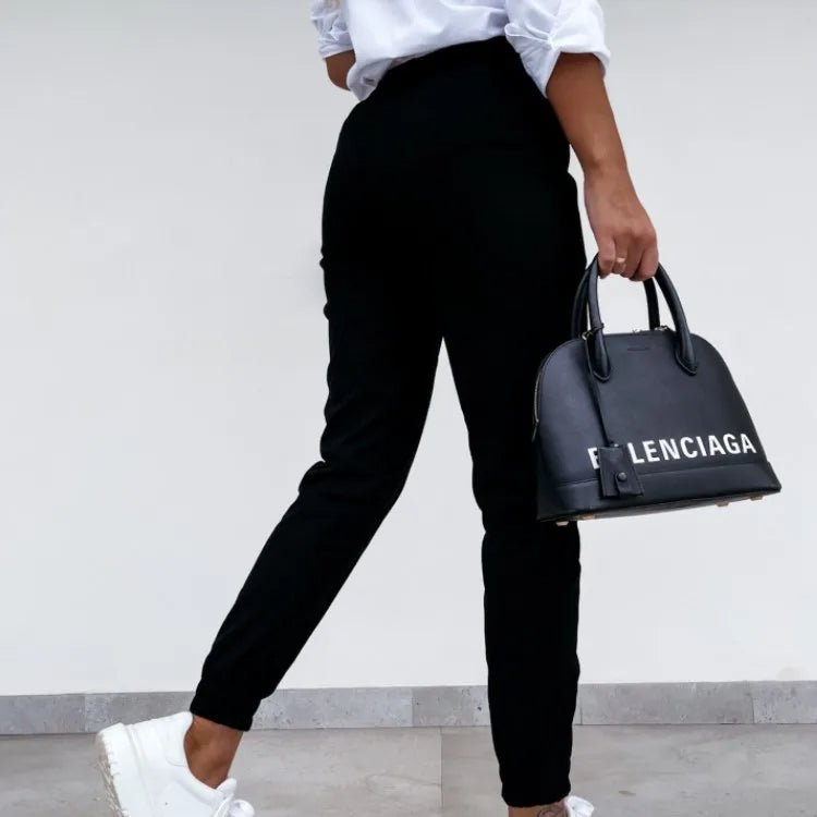 Valenzora | Stylish slim-fit trousers made of stretch fabric