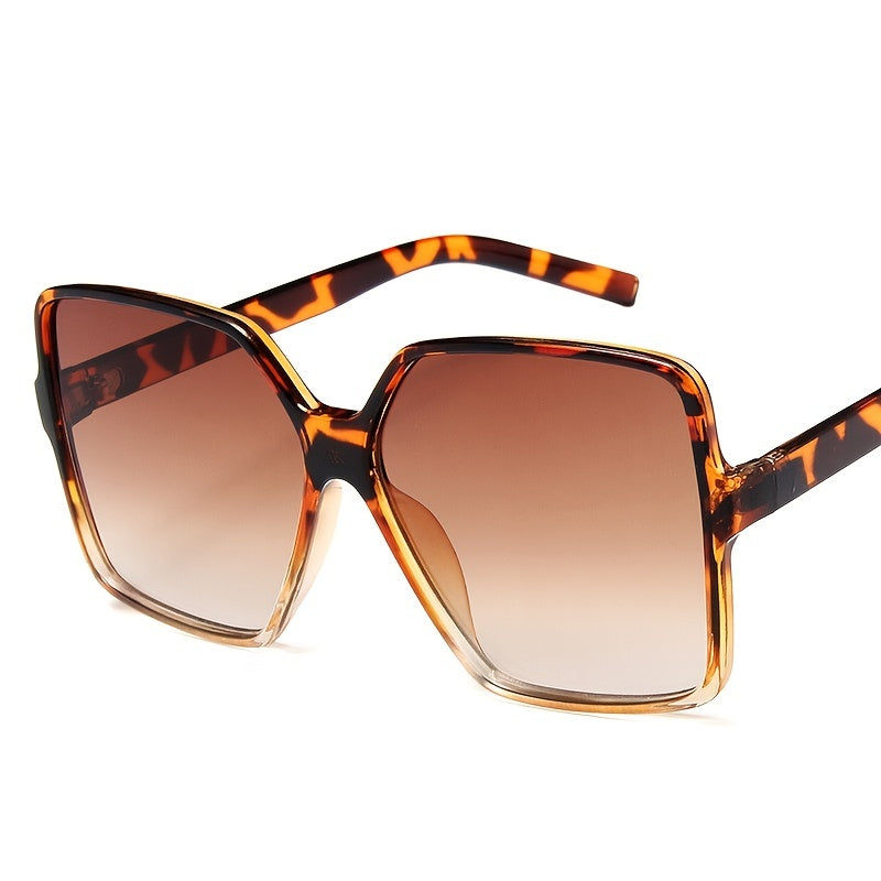 Valenzora | Large Gradient Sunglasses for Women
