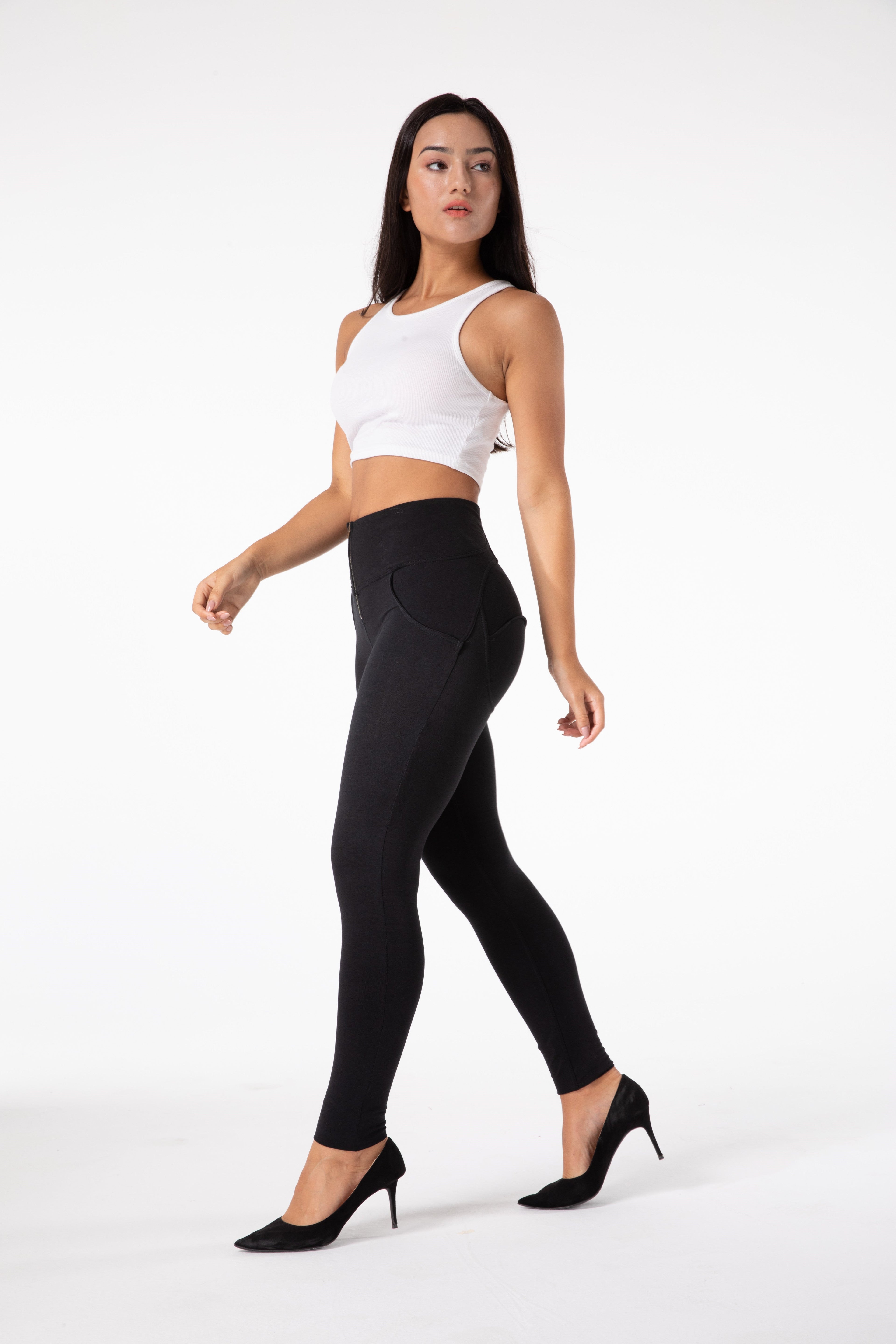 Valenzora | Tight black leggings with a high waist