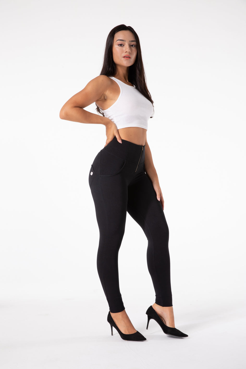 Valenzora | Tight black leggings with a high waist
