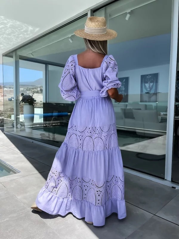 Valenzora | Lässiges, weites Kleid mit Schnürung und Spitzenstickerei