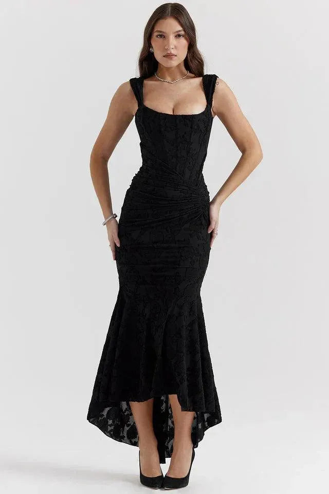 Valenzora | Vintage floral dress with internal boning and pleats. Perfect for special occasions.