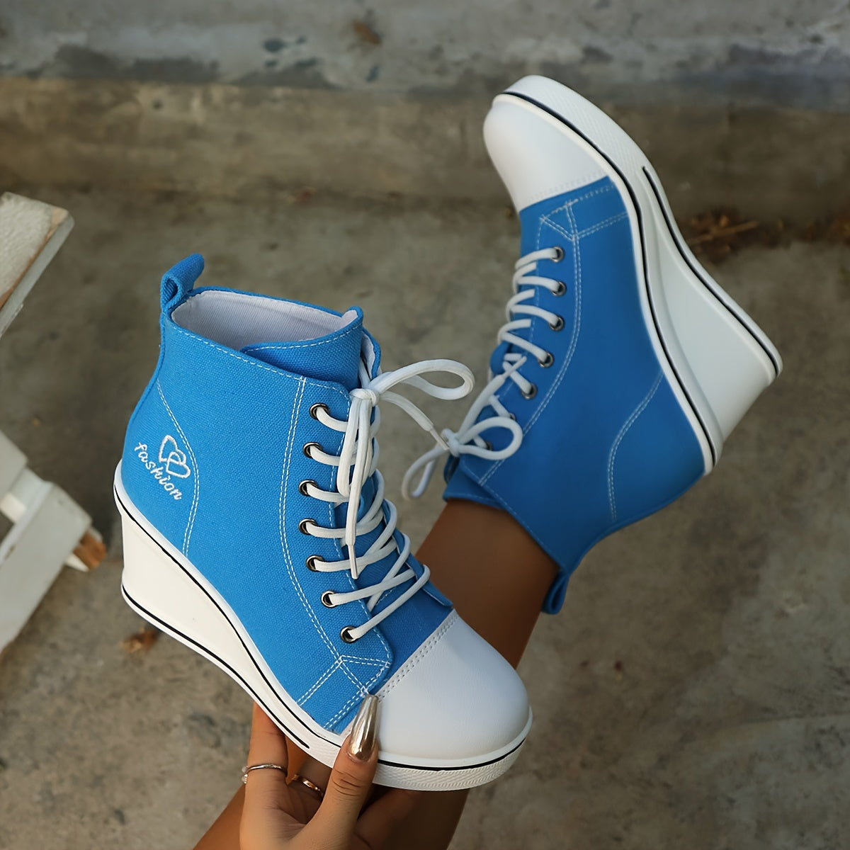 Valenzora | Simple canvas ankle boots with love motif