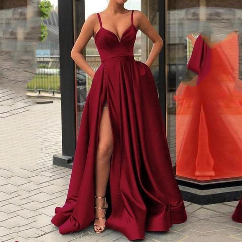Valenzora | Langes, trägerloses Satinkleid mit seitlicher Naht, elegant, einfarbig