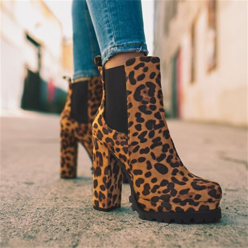 Valenzora | Suede High Nude Heel