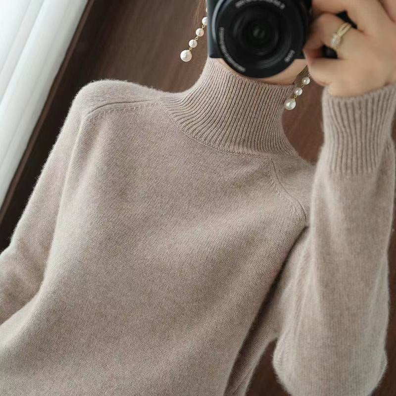 Valenzora | Warm knit sweater with high collar for women