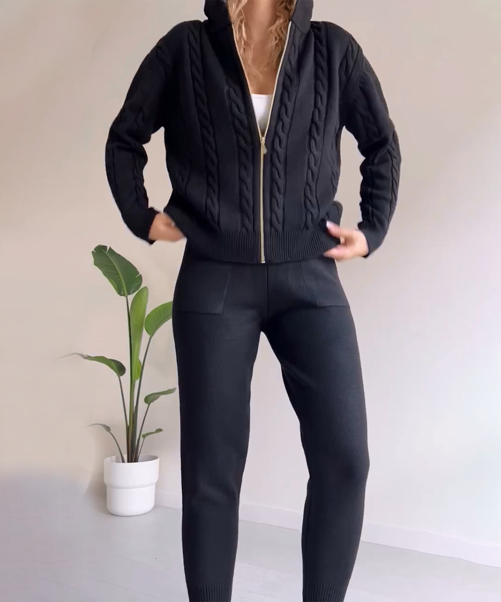Valenzora | 3-piece knitted lounge set - trendy hoodie and jogging suit for women