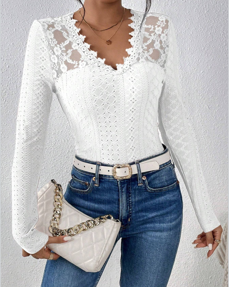 Valenzora | Long-sleeved top, V-neck, Spetspanel