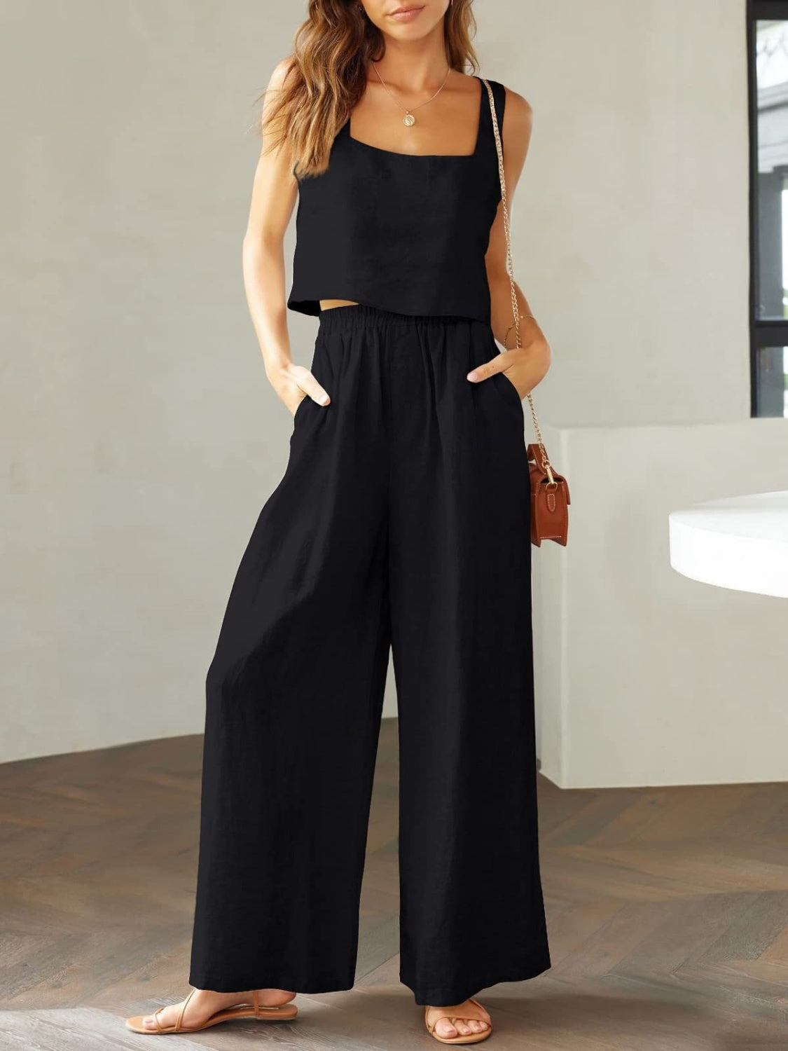 Valenzora | Wide Overall
