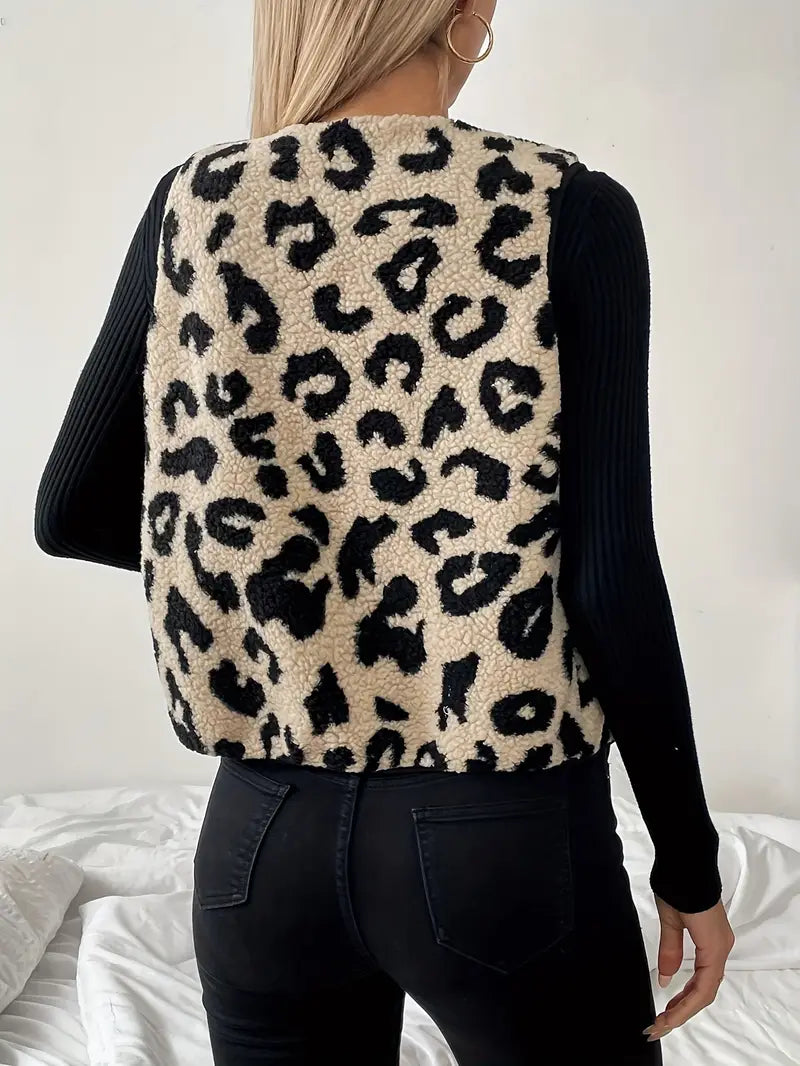 Valenzora | Sleeveless faux fur vest with leopard print for women