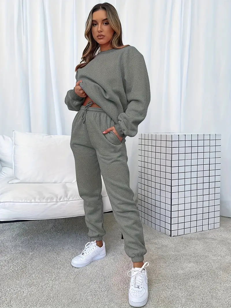 Valenzora Jogging Suit | Casual soft 2-piece women's suit with sweater and matching trousers