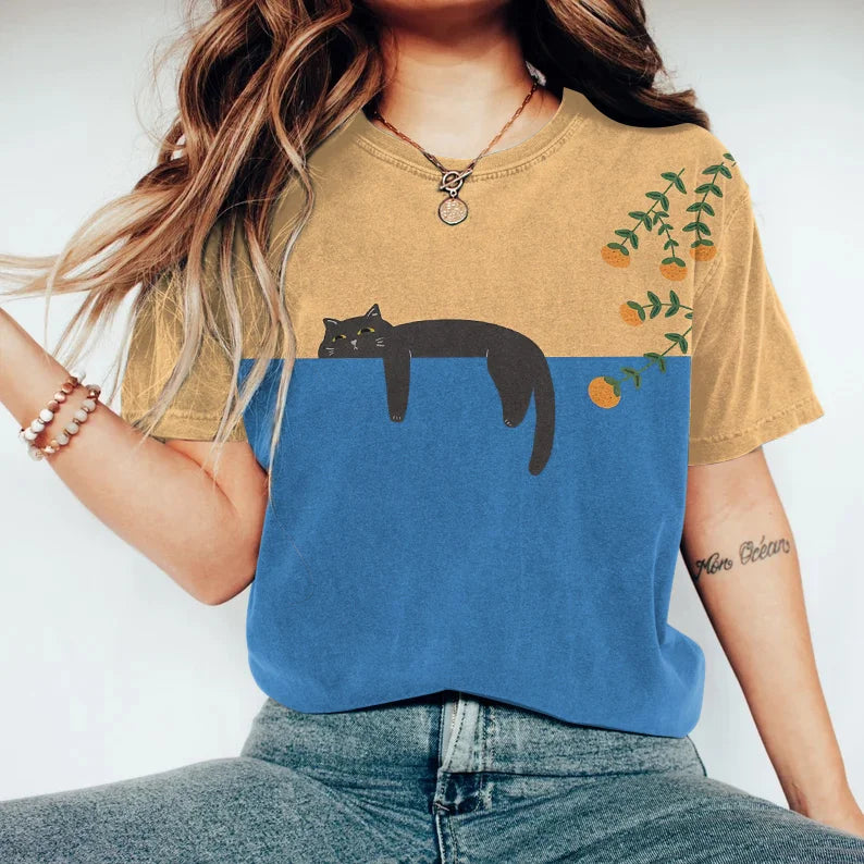 Valenzora | Two-tone cat graphic t-shirt for women