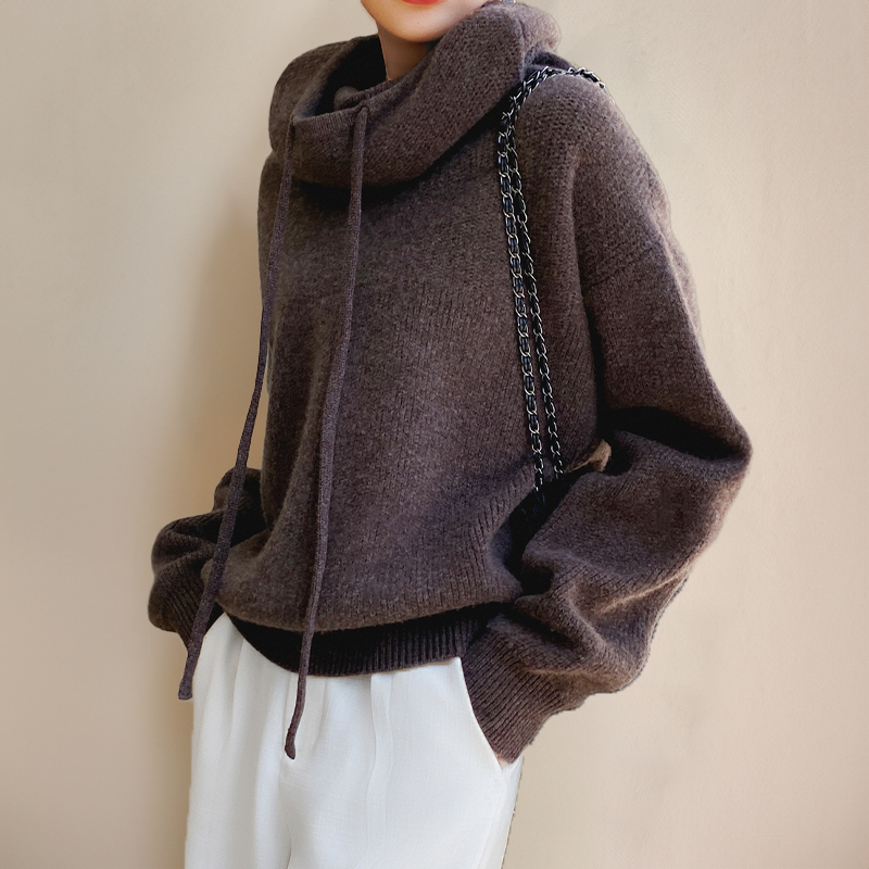 Valenzora | Hoodie - Oversized women's pullover with stand-up collar