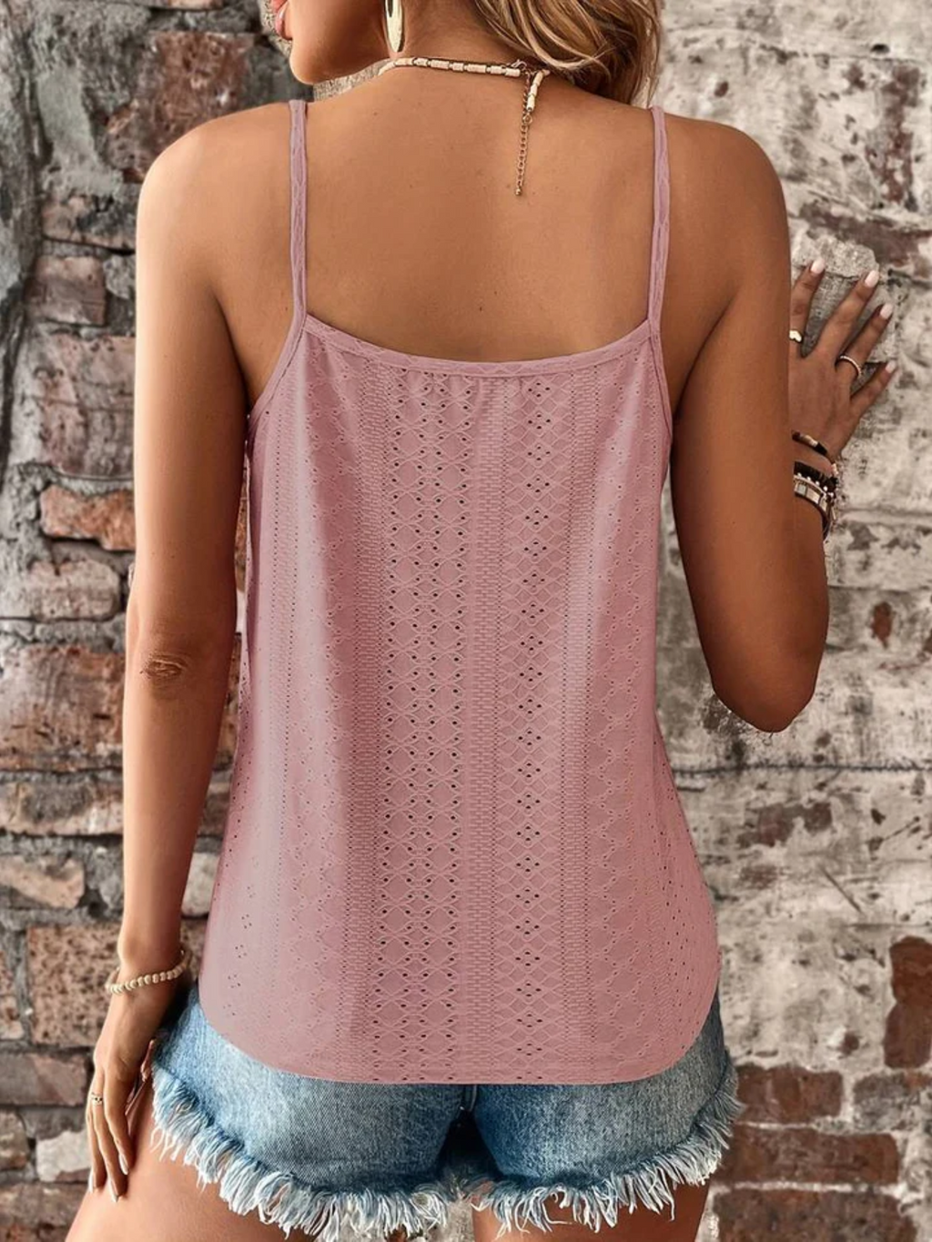 Valenzora | Elegant sleeveless top with lace trim and spaghetti straps