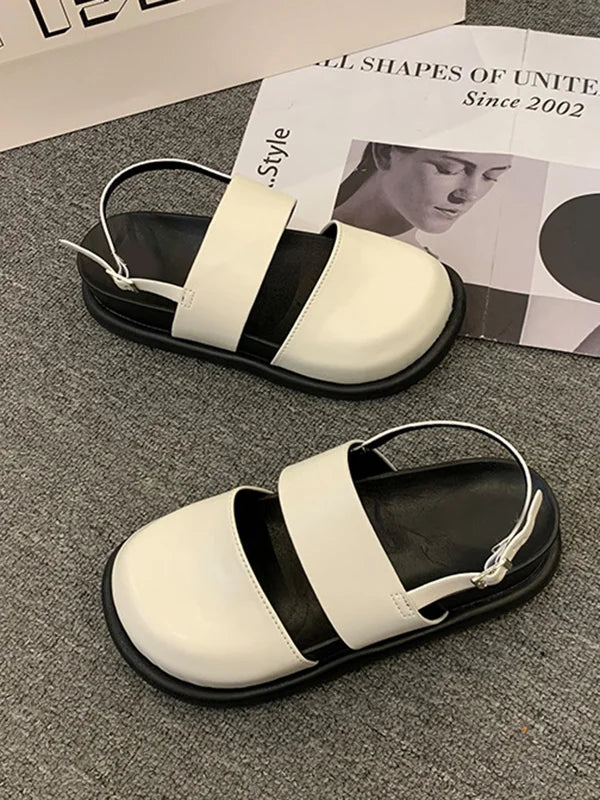 Sandalen mit geteilter Zehe