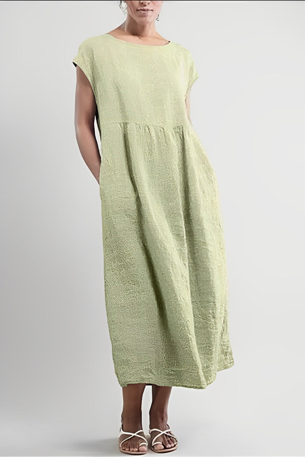 Valenzora - Elegant retro-style dress