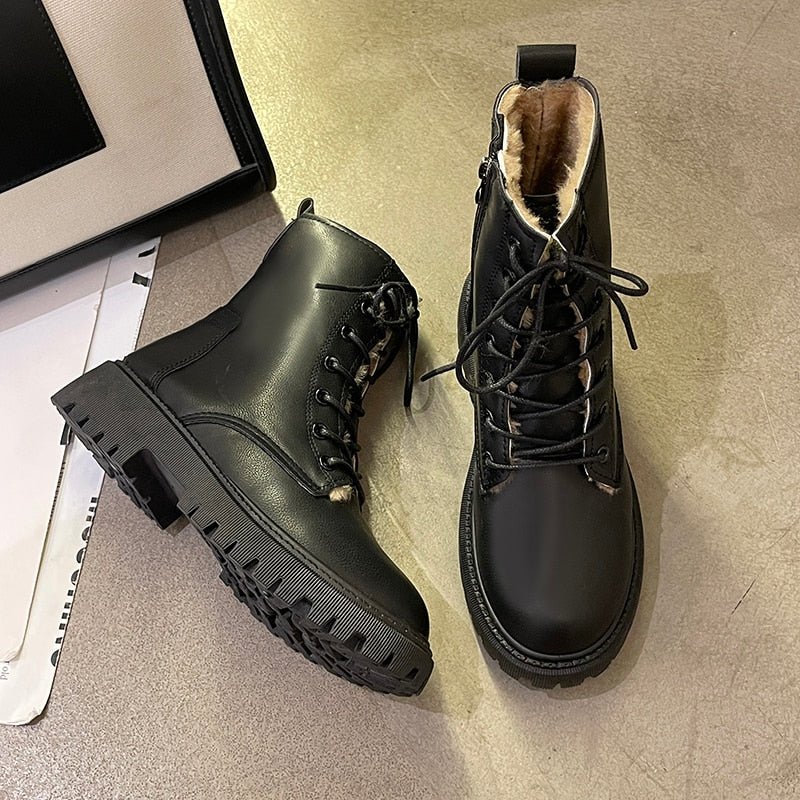 Dervon - fur boots