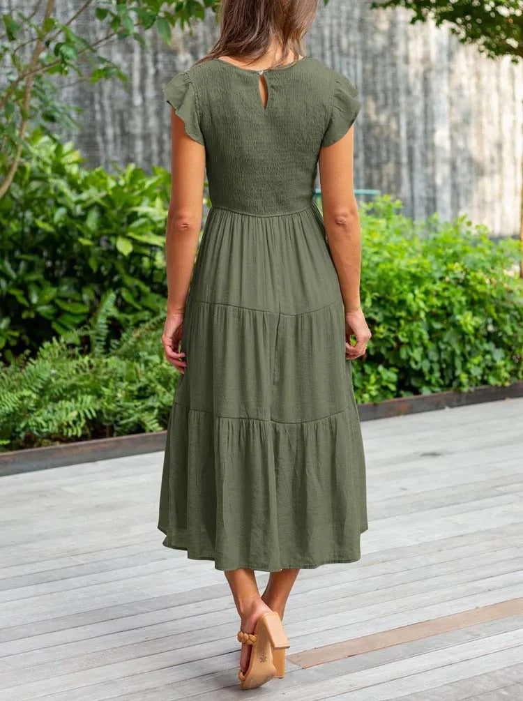 Valenzora | Elegant pleated layered dress with short sleeves