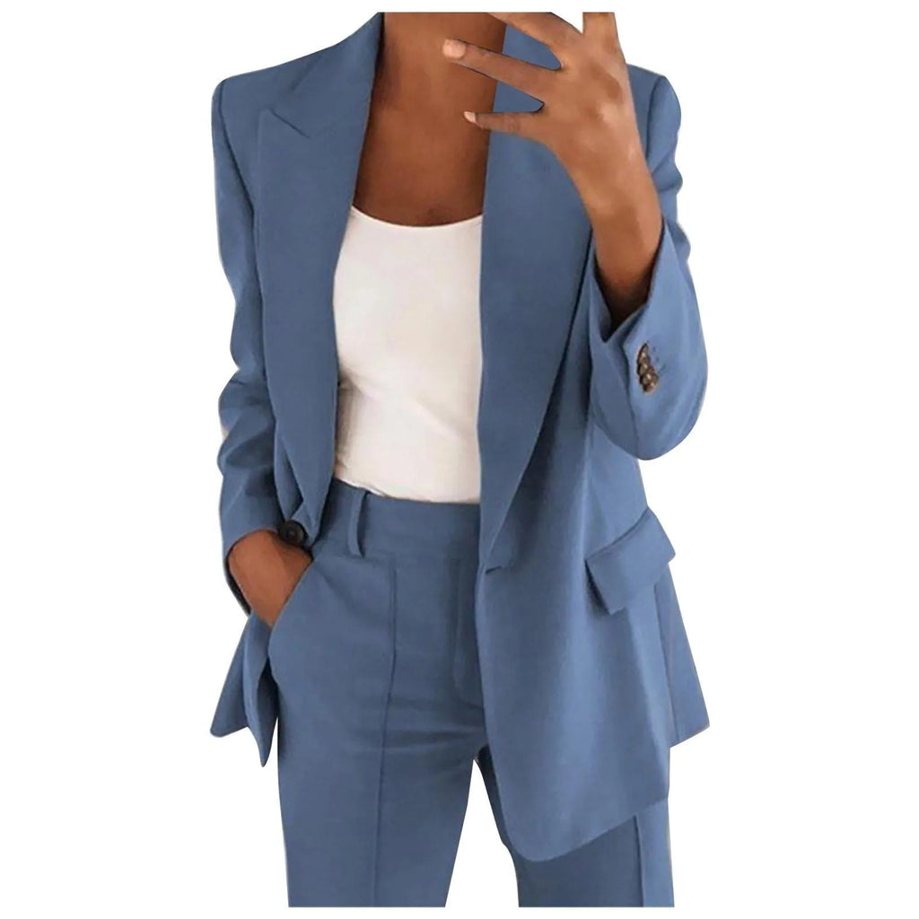 Valenzora | Damenanzug mit blauer Jacke und schlichter Hose