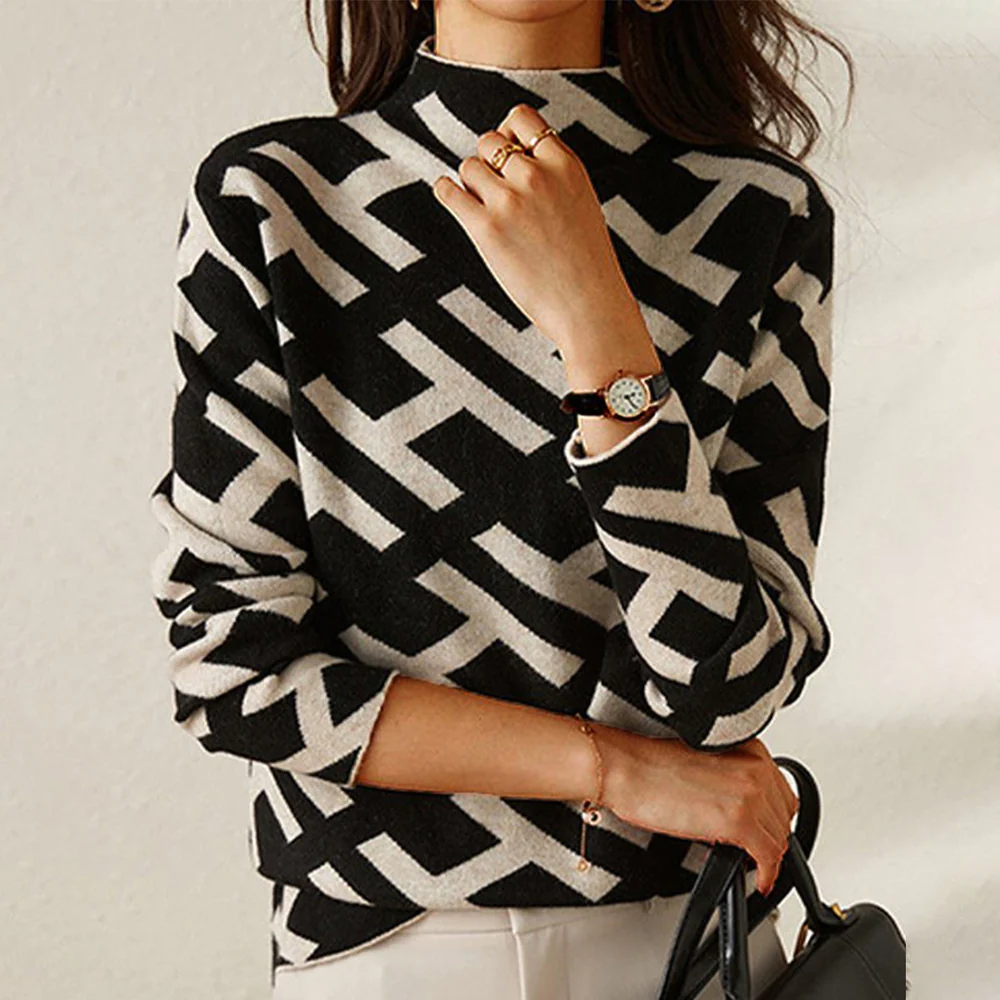 Valenzora | Black and white sweater