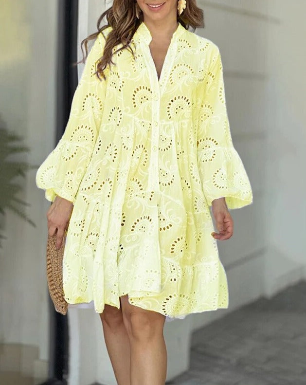 Valenzora - Kleid mit Cut-Out-Mustern