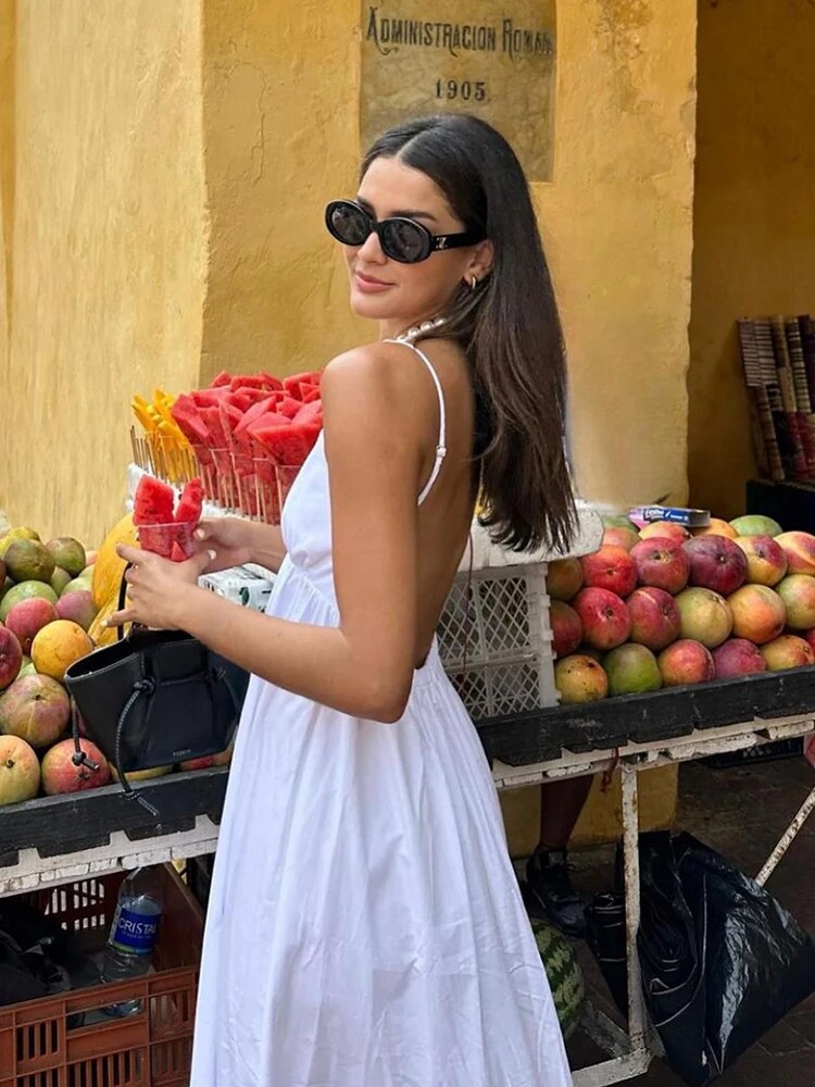 Valenzora - Backless midi dress