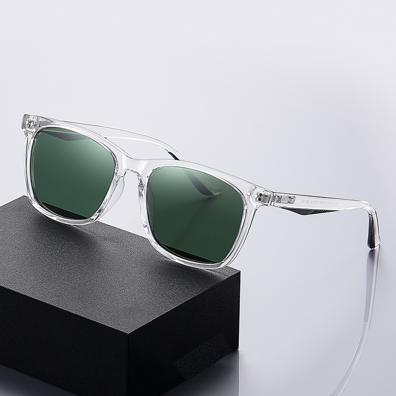 Valenzora | Classic sunglasses with a transparent frame